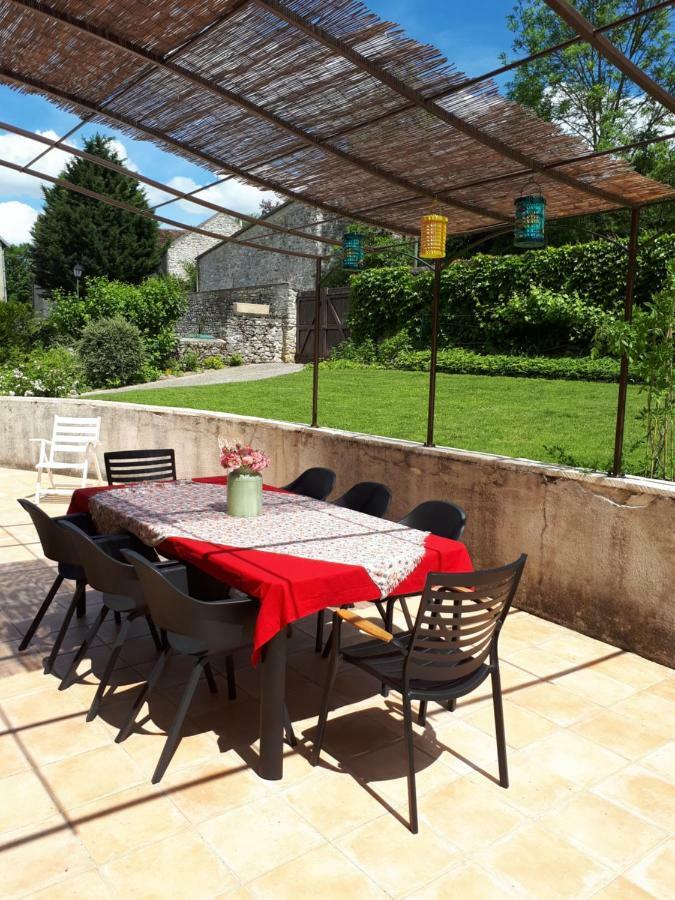 Au Chat Perché Mareil-sur-Mauldre Exterior foto