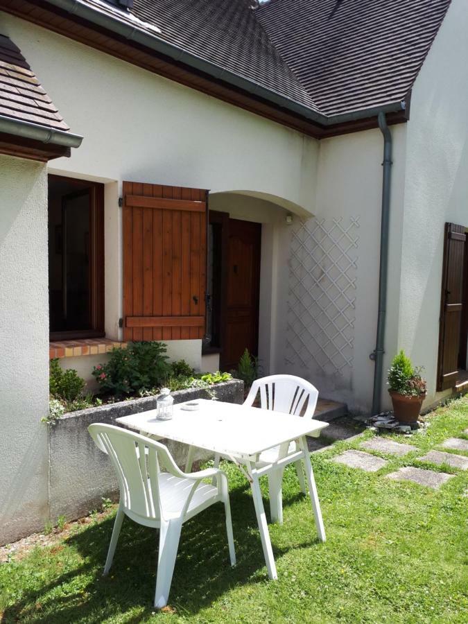 Au Chat Perché Mareil-sur-Mauldre Exterior foto